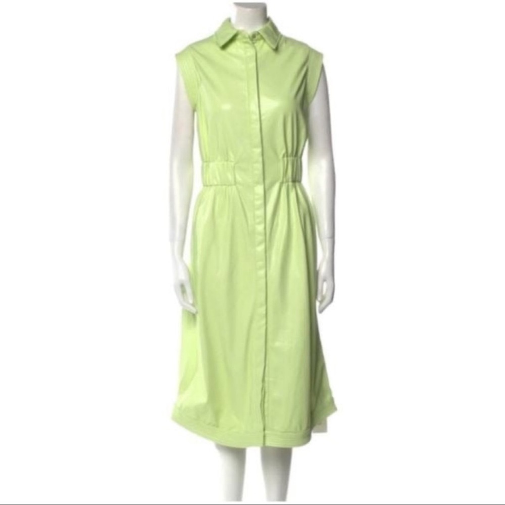 MEDIUM NWT House of Harlow 1960
Green Vegan